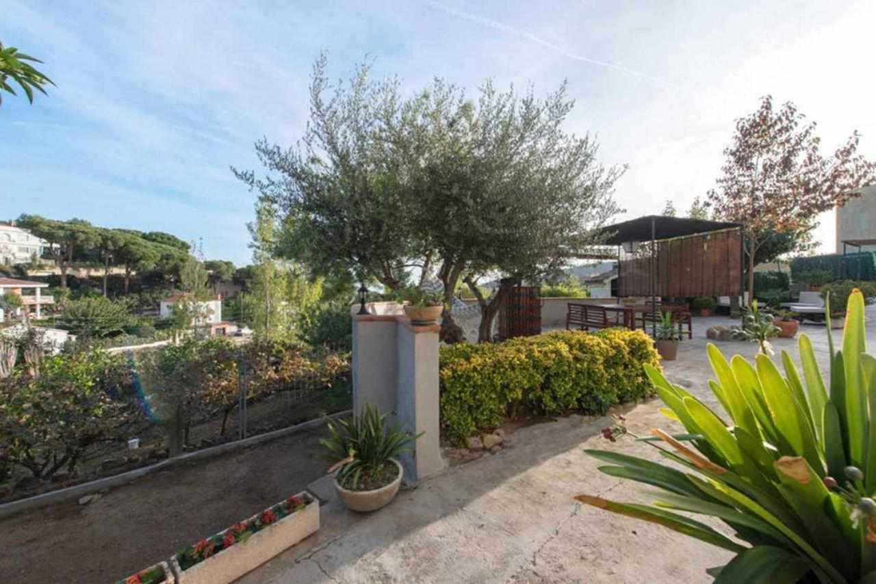Masia Can Tramontana Affittacamere Tiana Esterno foto