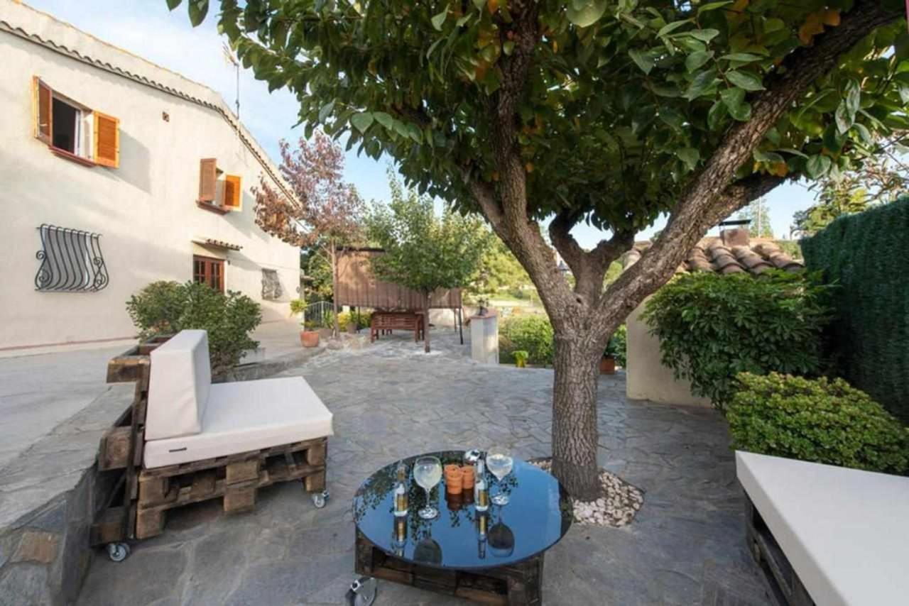 Masia Can Tramontana Affittacamere Tiana Esterno foto